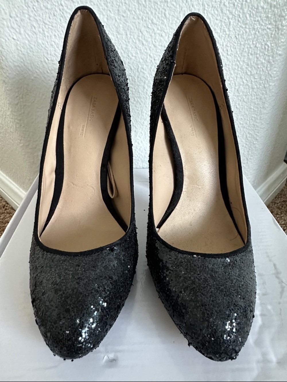Zara Basic Black Sequin Pointed-Toe Women's Pumps - Size 6
